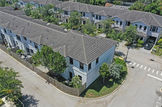 3 of 83 - 1600 Sw 28 Street, Fort Lauderdale, FL