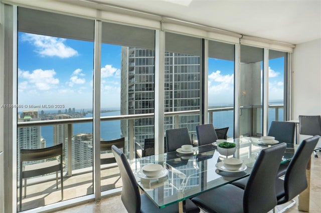 3 of 16 - 485 Brickell Ave 4710, Miami, FL