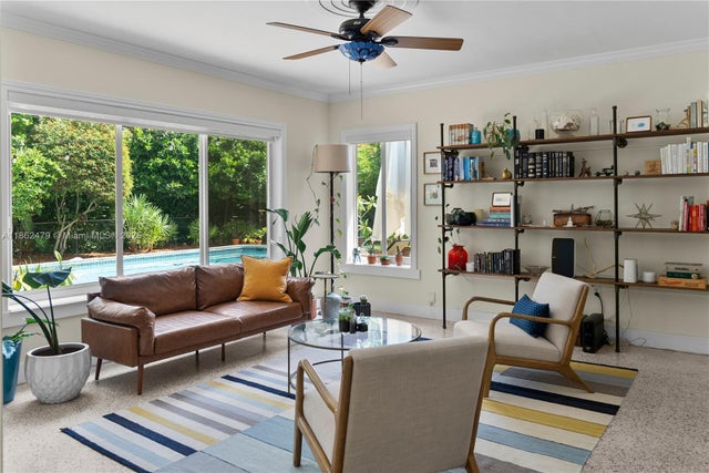 4 of 25 - 6601 Sw 64th St, South Miami, FL