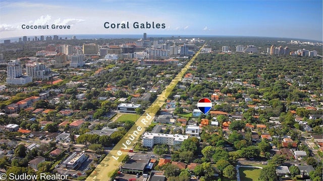 5 of 49 - 4230 Sw 10th St, Miami, FL