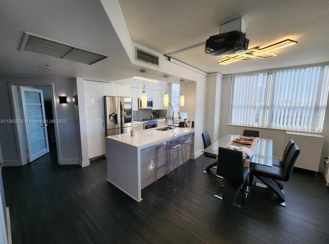 1 of 13 - 19501 W Country Club Dr 1508, Aventura, FL