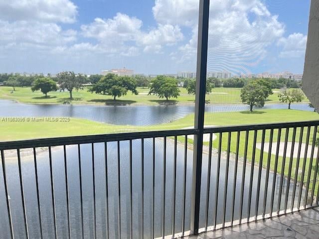 5 of 12 - 3150 W Rolling Hills Cir 601, Davie, FL