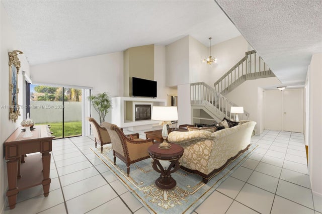 1 of 21 - 11822 Sw 108th Ter, Miami, FL