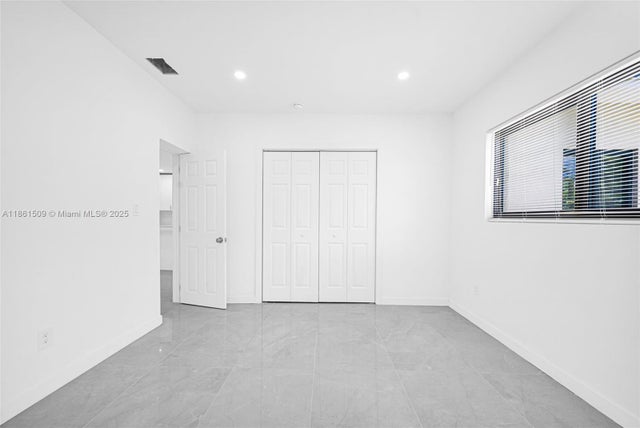 4 of 45 - 8280 Nw 5th Ave, Miami, FL