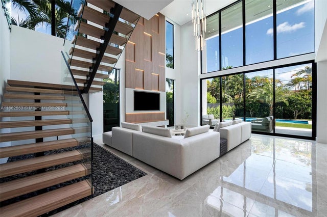 3 of 55 - 1351 Sw 16 St, Miami, FL