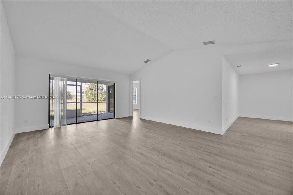 30 Buck Circle, Other