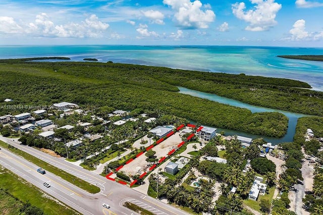 2 of 35 - 77340 Overseas Hwy, Islamorada, FL