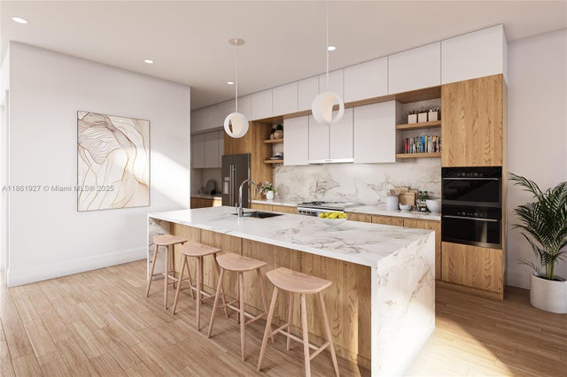 4 of 9 - 1412 Ne 17th St, Fort Lauderdale, FL