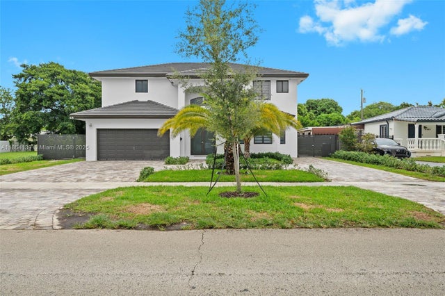 457 Lafayette Dr, Miami Springs