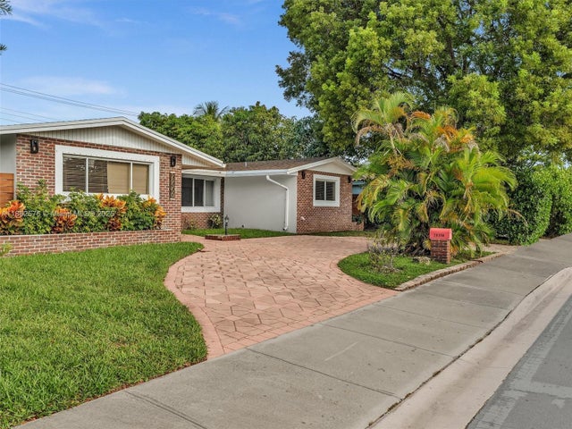 1 of 74 - 20350 Highland Lakes Blvd, Miami, FL