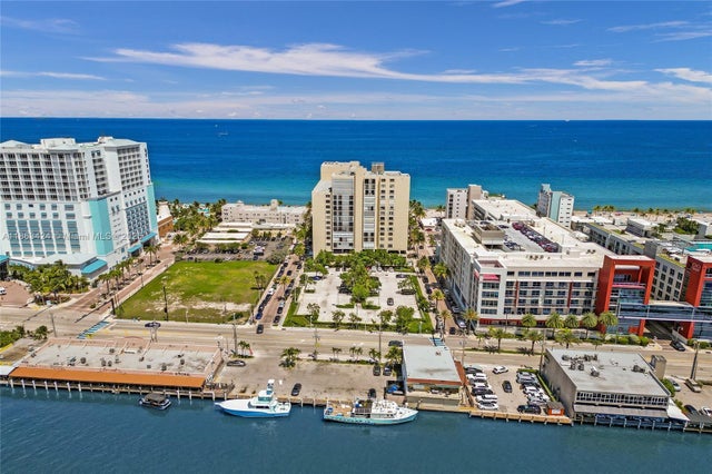 1 of 49 - 322 Buchanan St 810, Hollywood, FL