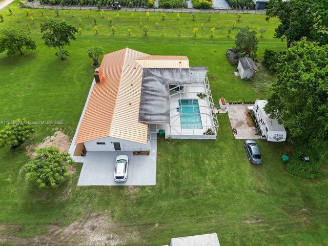 5 of 30 - 21320 Sw 224th St, Miami, FL