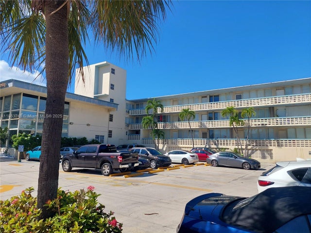 2 of 22 - 6484 Indian Creek Drive 320, Miami Beach, FL