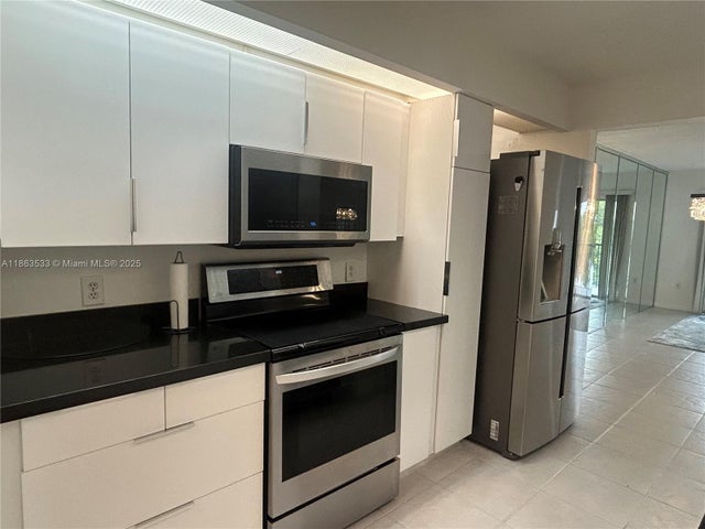 901 Sw 141st Ave 409m, Pembroke Pines