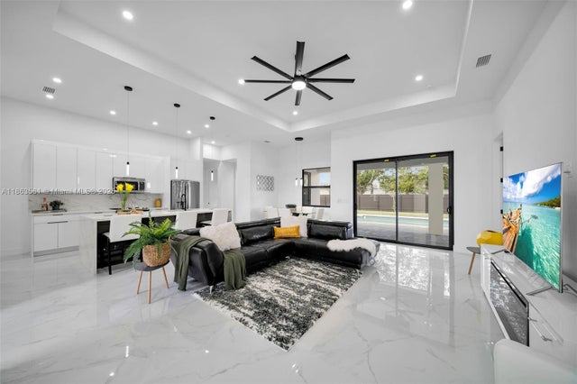 1 of 31 - 1921 Sw 4th St, Cape Coral, FL