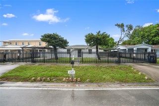 Photo of Listing #A11863559