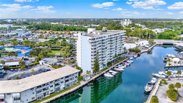2 of 33 - 13155 Ixora Ct 311, North Miami, FL
