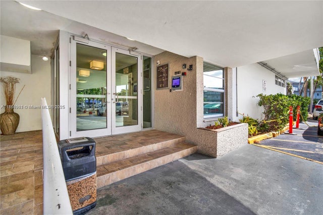 4 of 33 - 13155 Ixora Ct 311, North Miami, FL