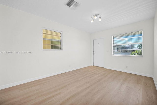 4 of 15 - 1301 N 12th Ct 3b, Hollywood, FL
