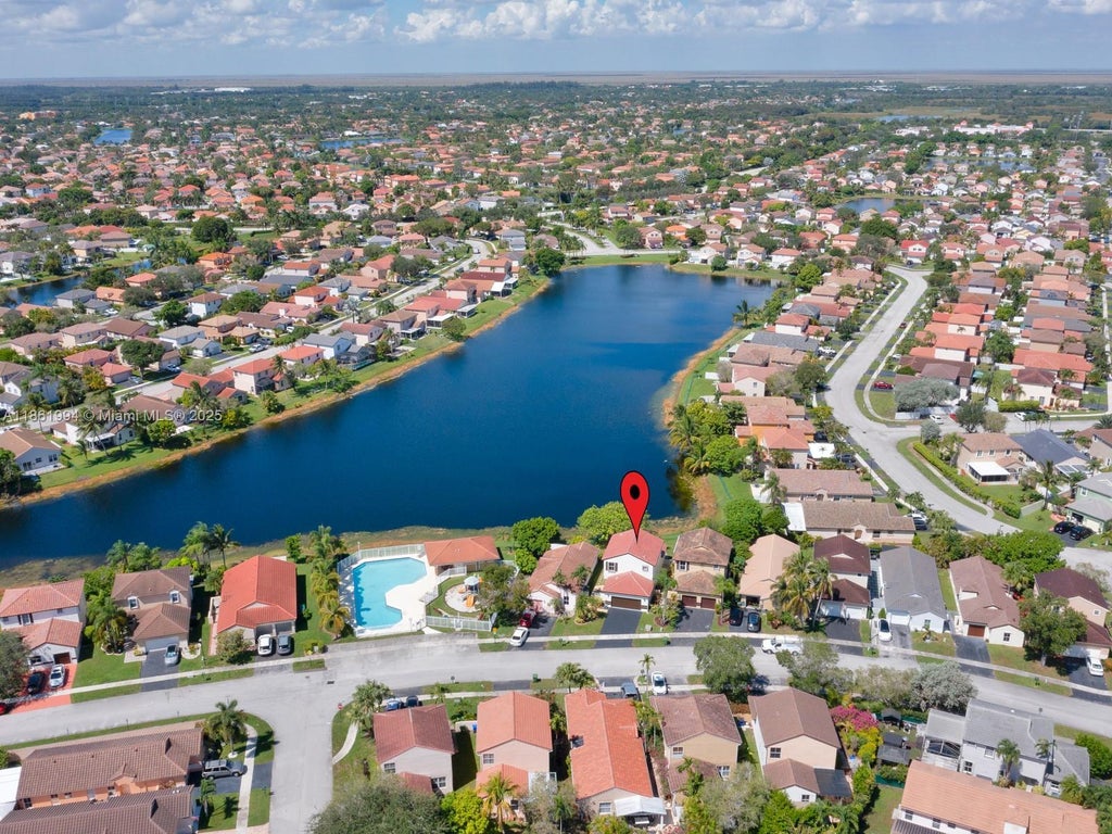 2130 Nw 184th Way, Pembroke Pines