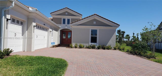 14982 Wildwood Cir, Westlake