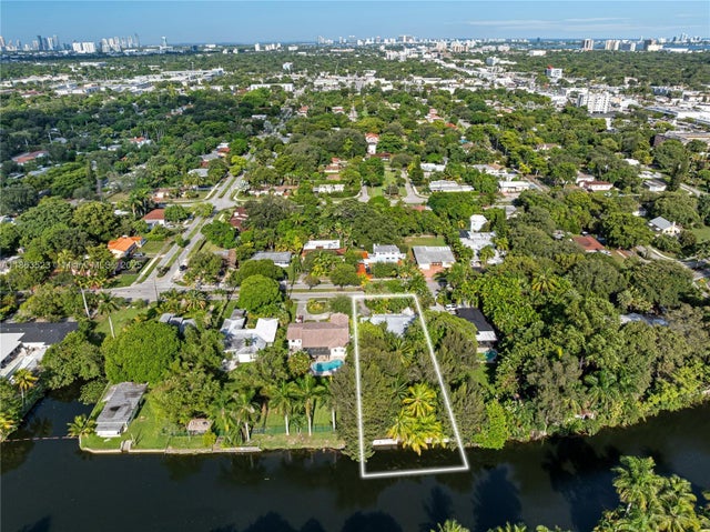 4 of 13 - 12800 Griffing Blvd, North Miami, FL