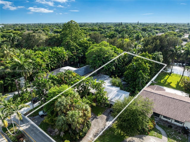 5 of 13 - 12800 Griffing Blvd, North Miami, FL