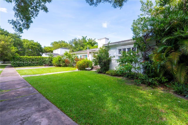 4 of 21 - 3807 Durango St, Coral Gables, FL