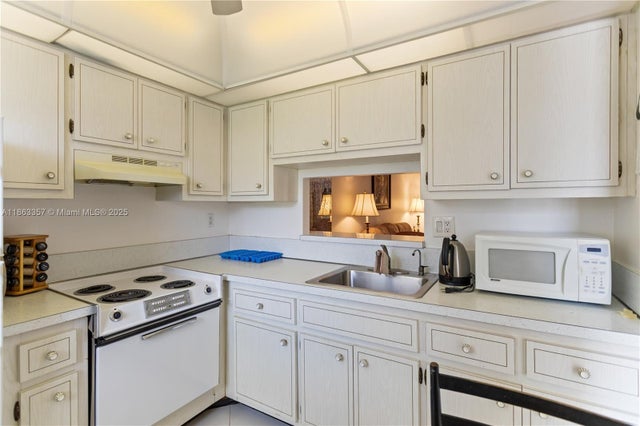 2 of 37 - 4299 Nw 16th St 210, Lauderhill, FL