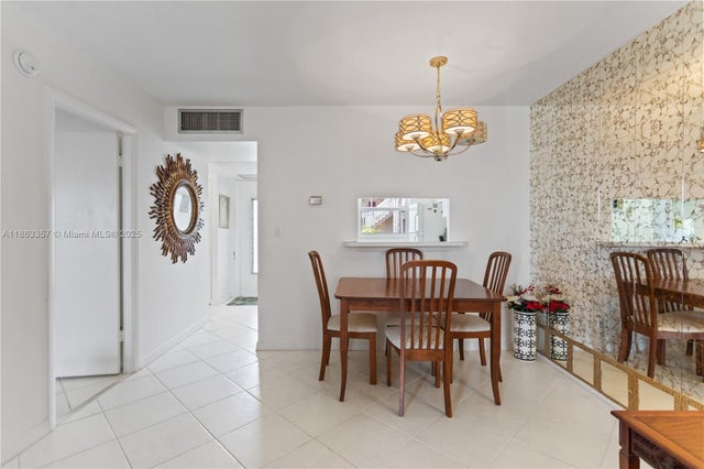 5 of 37 - 4299 Nw 16th St 210, Lauderhill, FL
