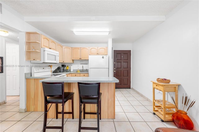1 of 16 - 747 Nw 13th Ave 3, Miami, FL