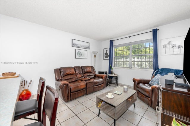 5 of 16 - 747 Nw 13th Ave 3, Miami, FL