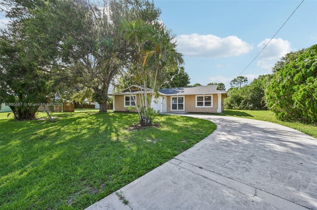 4 of 33 - 1702 Sw Boeing St, Port St Lucie, FL