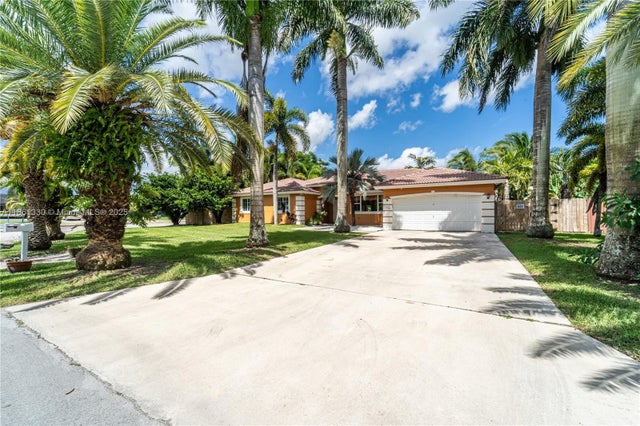 5 of 32 - 32003 Sw 205th Ave, Homestead, FL
