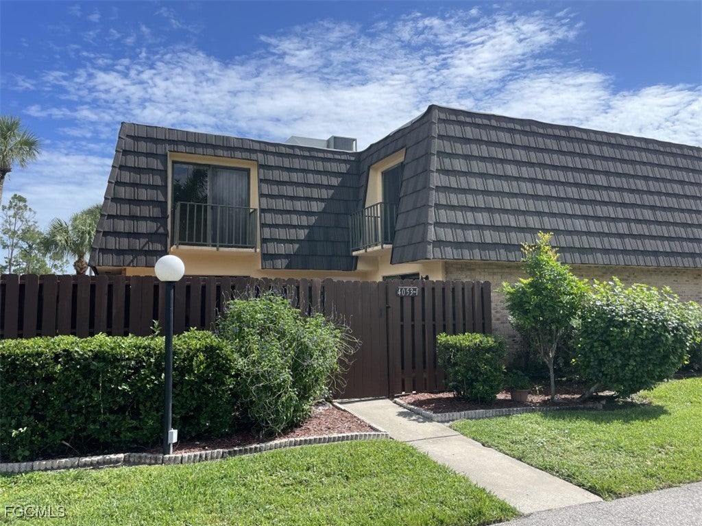 4053 Sandlewood Ln 1, FORT MYERS