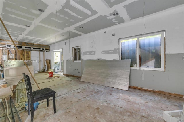 5 of 49 - 9655 Biscayne Blvd, Miami Shores, FL