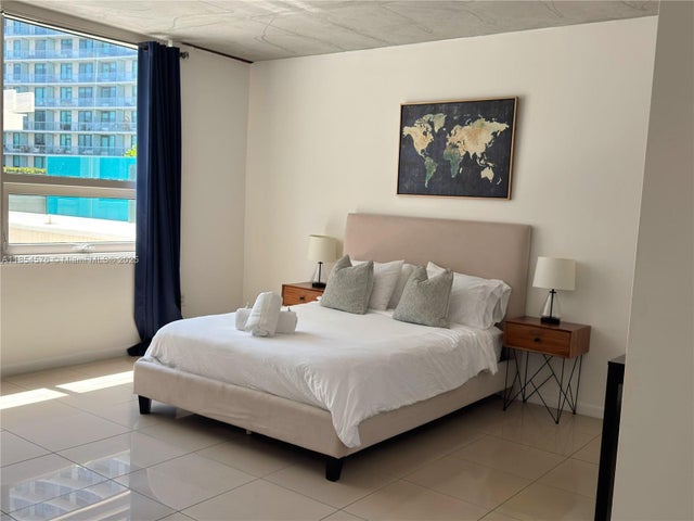 4 of 7 - 3250 Ne 1st Ave 502, Miami, FL