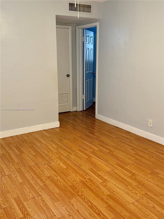 5 of 13 - 1733 Mayo St 6, Hollywood, FL