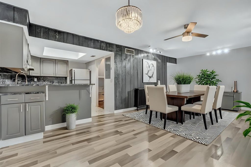 94 Pleasant Hill Ln, Tamarac