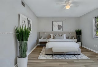 Photo of Listing #A11860067