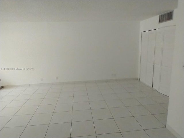 5 of 28 - 17021 N Bay Rd 126, Sunny Isles Beach, FL