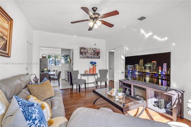 3 of 24 - 825 Jefferson Ave 4, Miami Beach, FL
