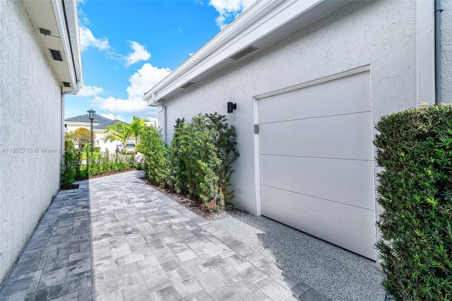 3 of 34 - 118 Emerald Key Ln, Palm Beach Gardens, FL