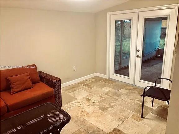 3 of 5 - 2185 86th Dr, Vero Beach, FL