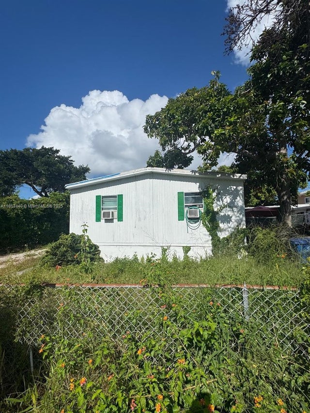 2 of 8 - 13 Judy Pl, Key Largo, FL