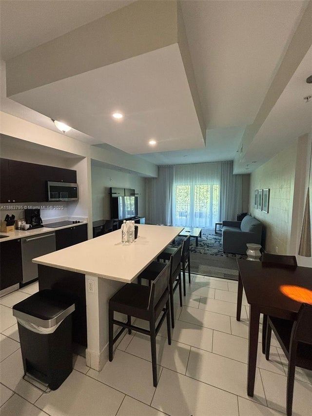 4 of 32 - 5300 Nw 87th Ave 913, Doral, FL