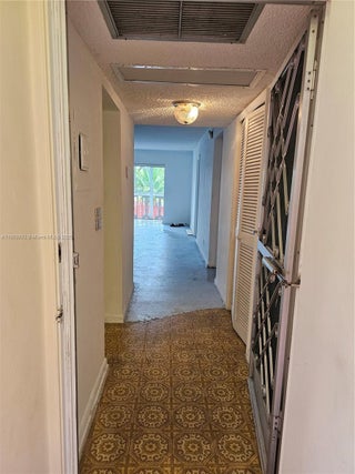 Photo of Listing #A11863933