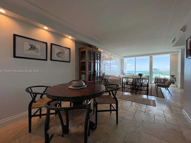 4 of 23 - 100 Bayview Dr 1924, Sunny Isles Beach, FL