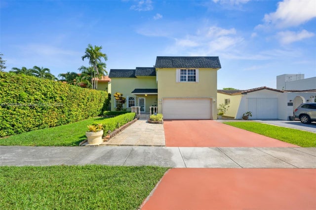 1 of 29 - 9940 Sw 23rd St, Miami, FL