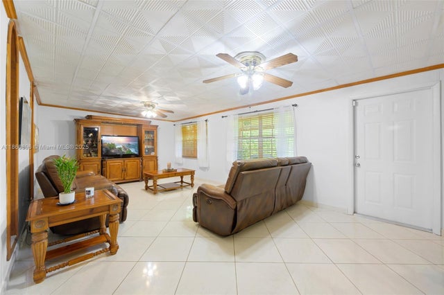 3 of 29 - 9940 Sw 23rd St, Miami, FL